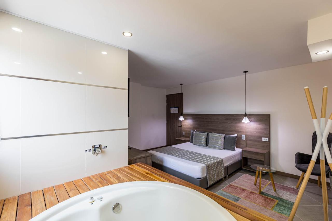Hotel Velero San Antonio  Ngoại thất bức ảnh