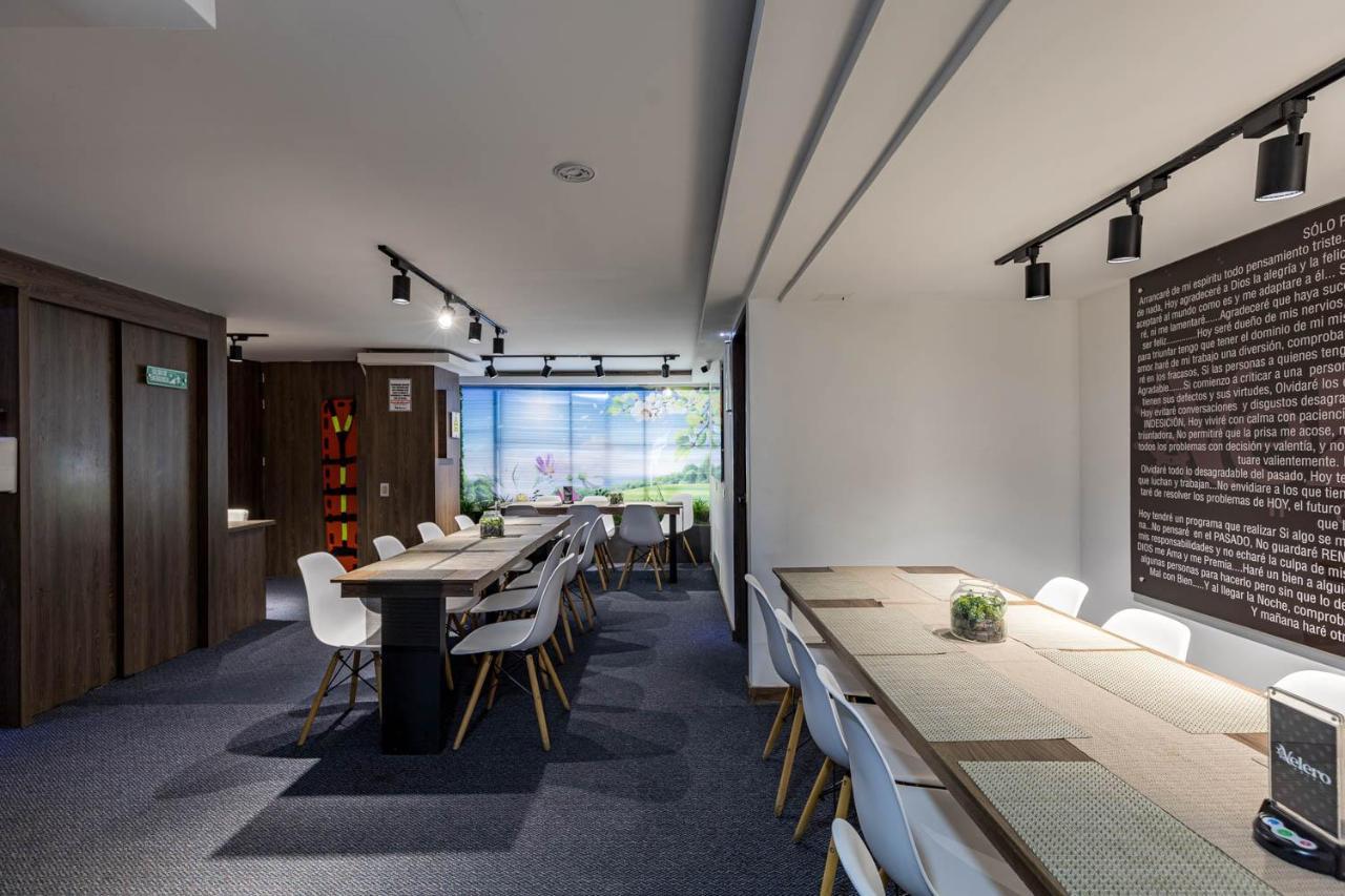 Hotel Velero San Antonio  Ngoại thất bức ảnh